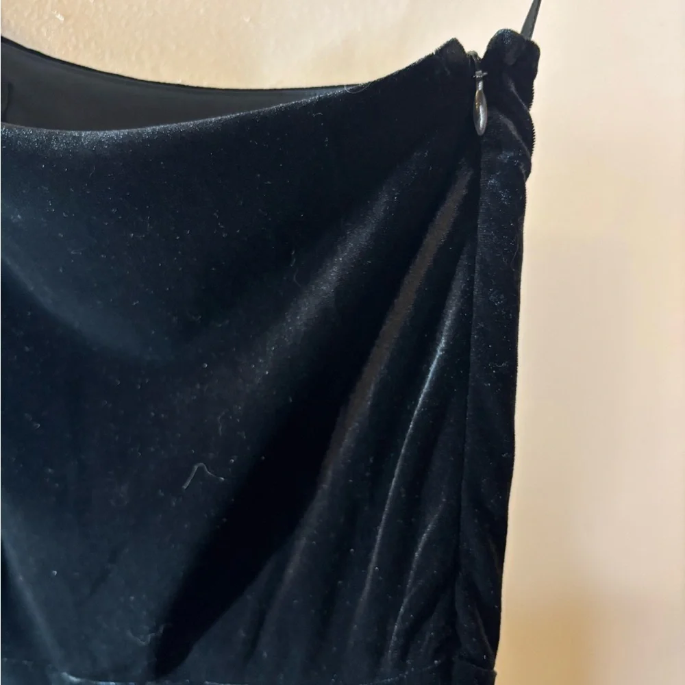 NWT Banana Republic Factory Dark Romantic One Shoulder Velvet Jumpsuit - Picture 4 of 8